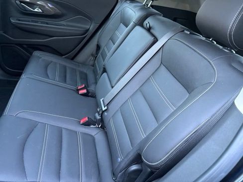Used 2023 GMC Terrain Denali w/ Denali Premium Package AWD/4WD image 10