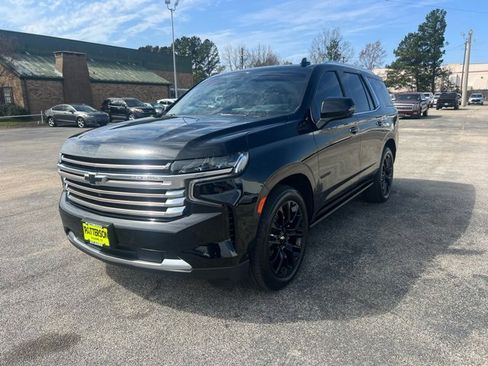 Used 2024 Chevrolet Tahoe High Country w/ Advanced Technology Package image 8