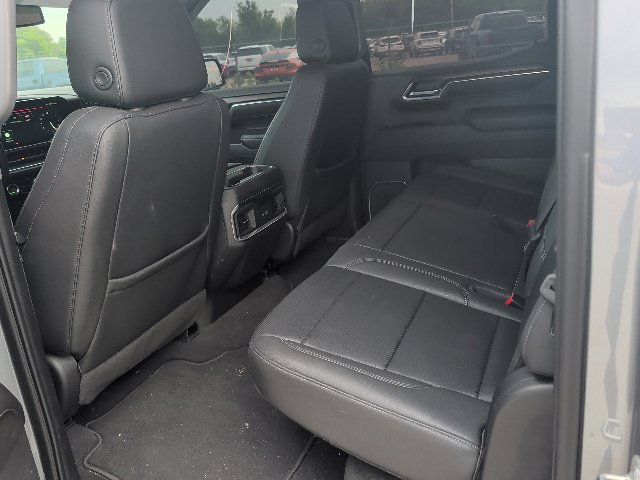 Used 2023 GMC Sierra 1500 SLT w/ SLT Premium Package AWD/4WD image 18