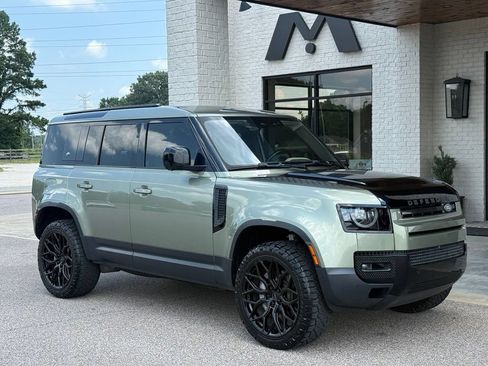 Used 2020 Land Rover Defender 110 SE AWD/4WD image 1