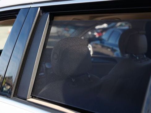 Used 2017 Mercedes-Benz GLS 550 4MATIC image 31