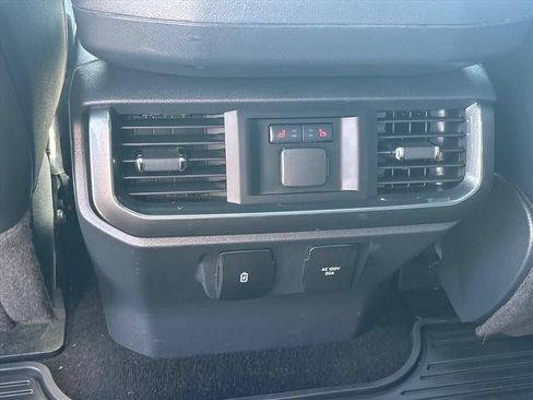 Used 2022 Ford F150 Lariat w/ Equipment Group 502A High AWD/4WD image 21