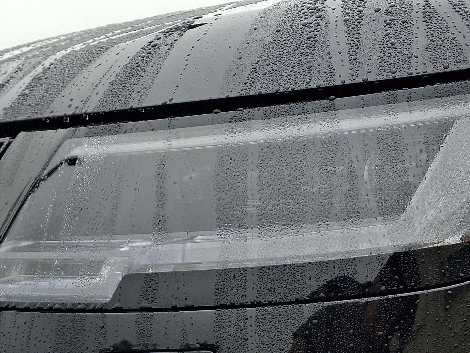 New 2027 Land Rover Range Rover Long Wheelbase SE AWD/4WD image 6
