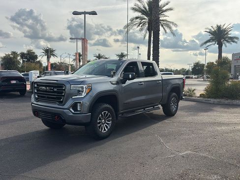 Used 2021 GMC Sierra 1500 AT4 w/ Technology Package image 3