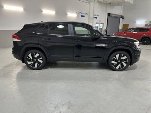 New 2026 Volkswagen Atlas Cross Sport SE AWD/4WD image 10