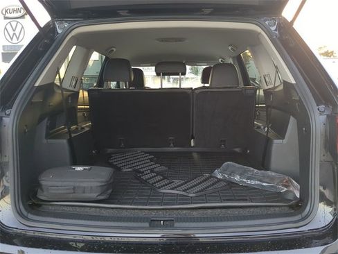 Certified 2022 Volkswagen Atlas SE image 9