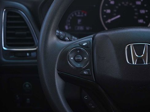 Used 2019 Honda HR-V EX image 17