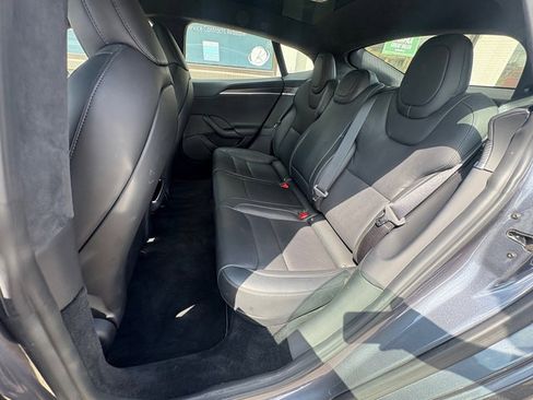Used 2022 Tesla Model S Plaid AWD/4WD image 18
