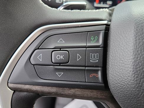 New 2026 Jeep Grand Cherokee Limited RWD image 23