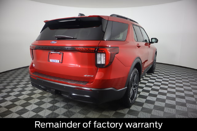 Certified 2025 Ford Explorer ST-Line w/ Premium Package AWD/4WD image 4