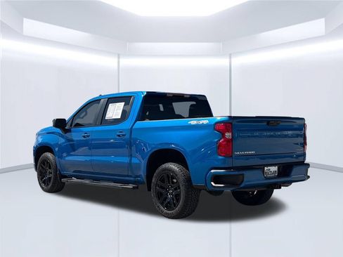 Used 2023 Chevrolet Silverado 1500 RST AWD/4WD image 5
