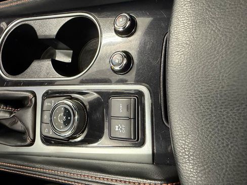 Used 2023 Nissan Maxima SR w/ Sport Mat Group FWD image 23