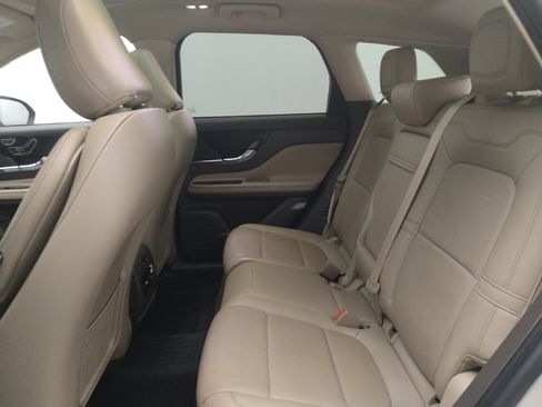 Used 2022 Lincoln Corsair Reserve w/ Elements Package FWD image 18