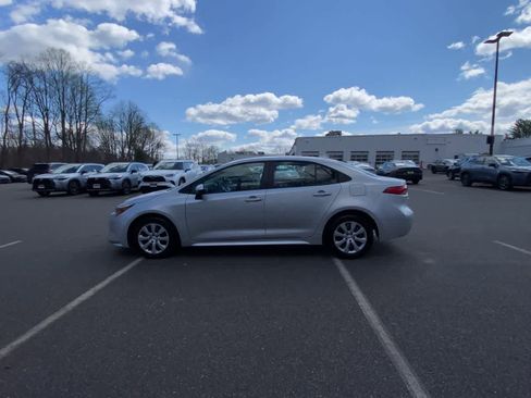 Used 2024 Toyota Corolla LE FWD image 10