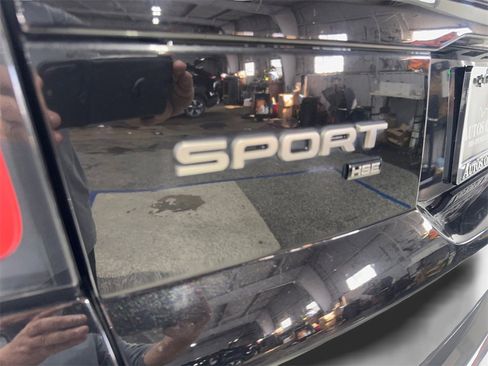 Used 2021 Land Rover Range Rover Sport HSE Silver Edition image 24