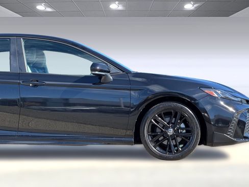 Certified 2025 Toyota Camry SE image 33