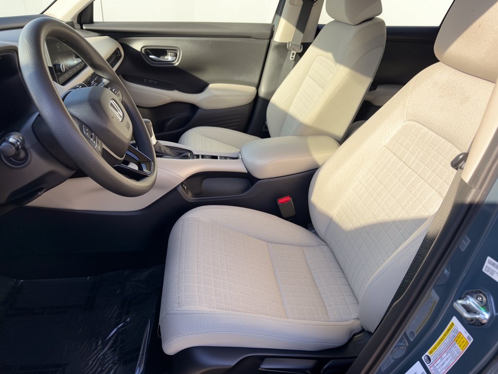 Used 2023 Honda HR-V LX image 5