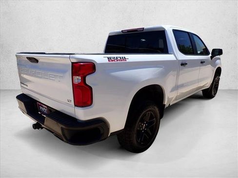 Used 2019 Chevrolet Silverado 1500 LT Trail Boss AWD/4WD image 4