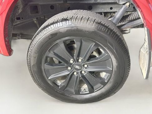 Used 2020 Ford F150 Lariat image 32