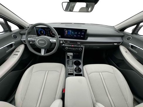 New 2025 Hyundai Sonata SE image 13