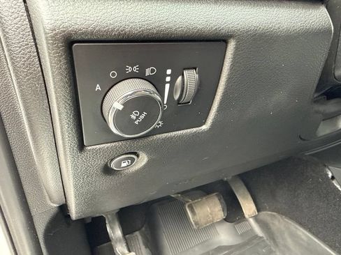 Used 2021 Jeep Grand Cherokee Laredo X AWD/4WD image 22