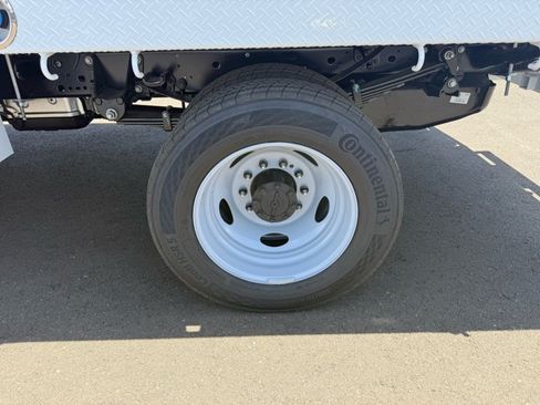 New 2026 Ford F550 2WD Regular Cab Super Duty image 18