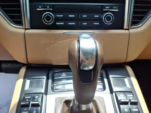 Used 2017 Porsche Macan S AWD/4WD image 27