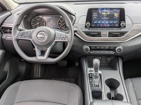 Certified 2025 Nissan Altima 2.5 SV image 27