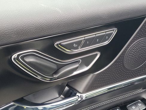 New 2026 Lincoln Corsair Premiere image 9