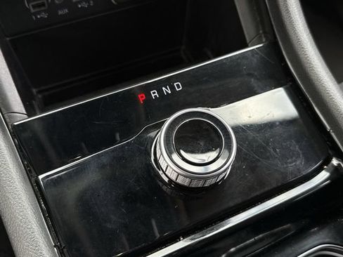 Used 2023 Jeep Grand Cherokee L Laredo image 19