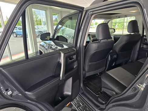 Certified 2024 Toyota 4Runner SR5 Premium w/ Moonroof Package AWD/4WD image 37