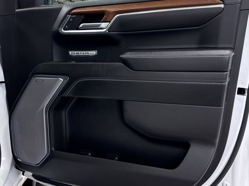 Used 2023 GMC Sierra 1500 Denali w/ Technology Package image 28