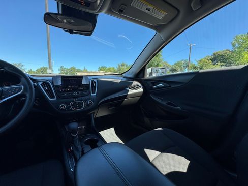 Used 2023 Chevrolet Malibu LT image 36