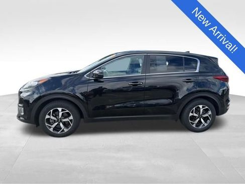 Used 2020 Kia Sportage LX FWD image 4