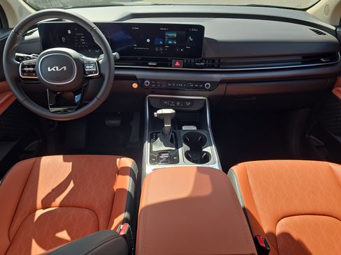New 2026 Kia Carnival SX image 13