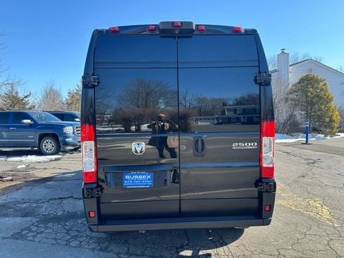 Used 2023 RAM ProMaster 2500 image 5