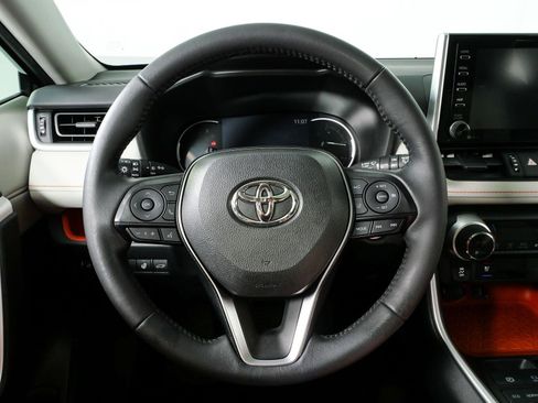 Used 2019 Toyota RAV4 Adventure w/ Cold Weather Package AWD/4WD image 9