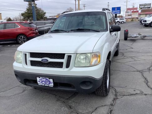 Used 2004 Ford Explorer Sport Trac XLS image 4