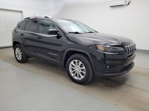 Used 2019 Jeep Cherokee Latitude w/ Cold Weather Group image 11