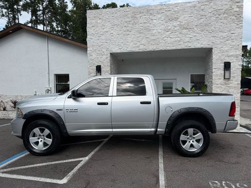 Used 2016 RAM 1500 Express AWD/4WD image 2