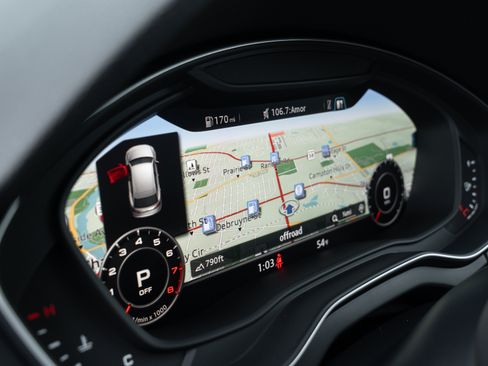 Used 2018 Audi Q5 2.0T Premium Plus w/ Premium Plus Package image 32