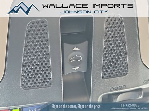 Used 2025 Subaru Outback Touring XT image 12