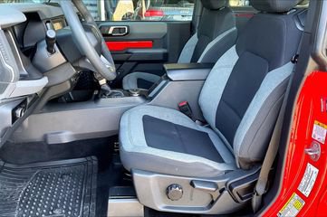 Used 2023 Ford Bronco 2-Door AWD/4WD image 13