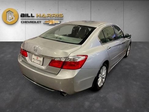 Used 2015 Honda Accord EX image 2