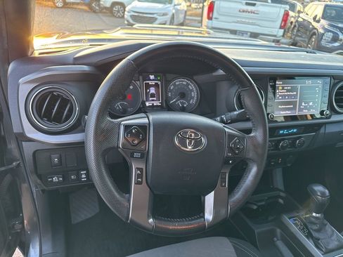 Used 2023 Toyota Tacoma TRD Sport image 13