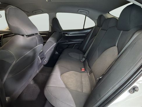 Used 2021 Toyota Camry LE FWD image 33