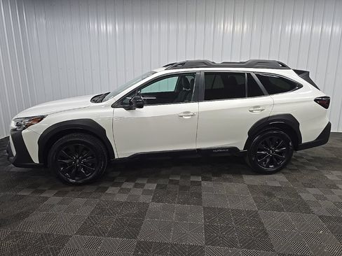 Used 2023 Subaru Outback Onyx Edition AWD/4WD image 5