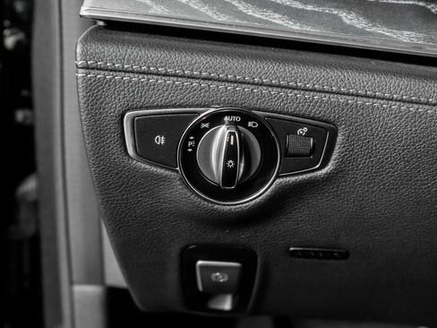 Used 2021 Mercedes-Benz AMG GT 63 image 45