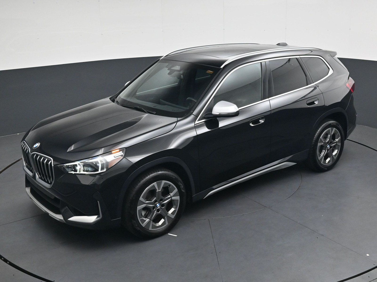 Used 2024 BMW X1 xDrive28i AWD/4WD image 37