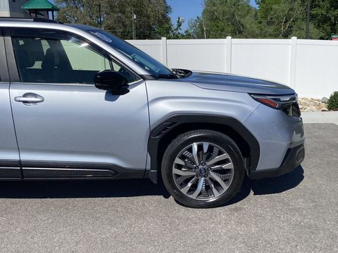 Certified 2025 Subaru Forester Touring AWD/4WD image 8